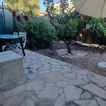 2p Juan Les Pins Proche Apartamento Antibes
